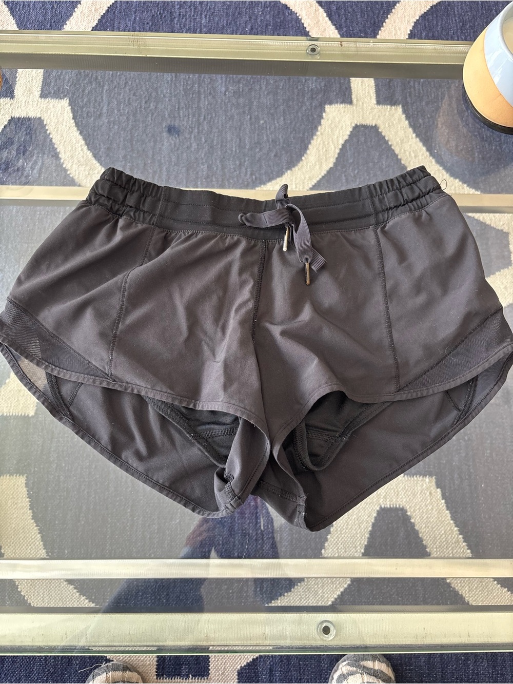 Lululemon hotty hot shorts 2.5 inseam black